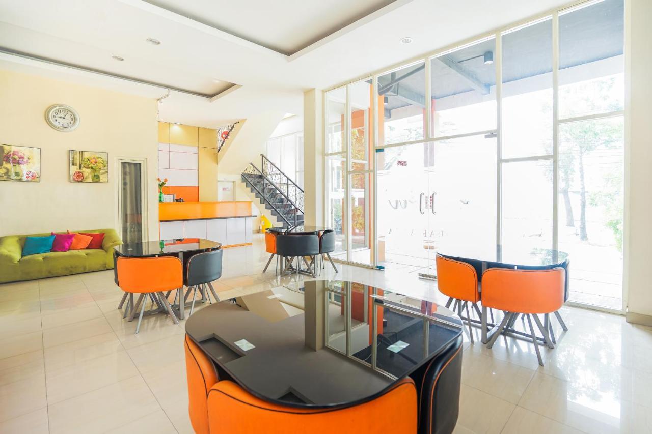 Hotel Pratisarawirya By Ecommerceloka 2*